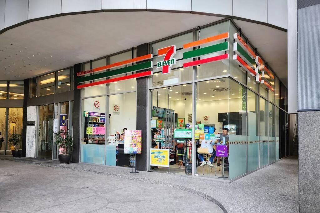 Bukit Bintang Fairlane 1412 For 1-5pax 1br Trx Pavilion Kl Kuala Lumpur